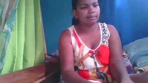 juliah02 online show from 02/04/25, 06:14