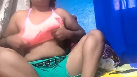 juliah02 online show from 02/16/25, 01:38