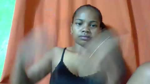 juliah02 online show from 04/14/26, 02:50