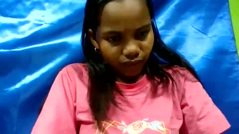 juliah02 online show from 06/10/26, 06:23