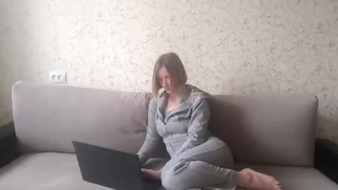 Kate online show from 04/02/26, 02:37