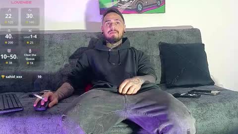 Julian independent model online show from 02/10/26, 10:47