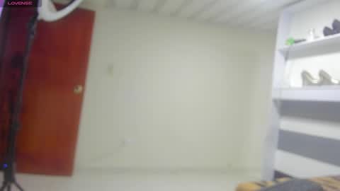 Snapshot of juliana__01 chatting on 12/19/25, 03:02 Juliana 01 online show from 12/19/25, 03:02