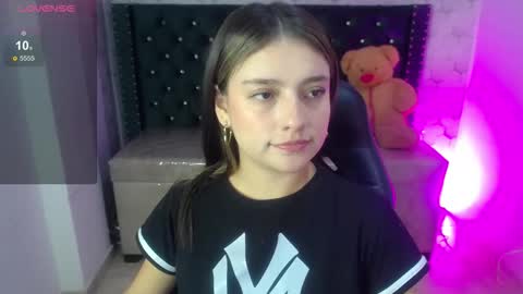 juliana_diamond_ online show from 02/19/26, 03:24