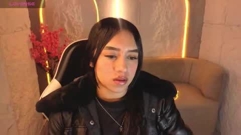 Snapshot of juliana_tx chatting on 01/15/26, 02:49 Online 2200 to 600 online show from 01/15/26, 02:49