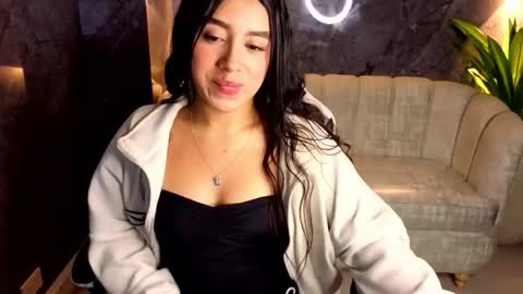 Snapshot of juliana_tx chatting on 02/08/26, 02:59 Online 2200 to 600 online show from 02/08/26, 02:59