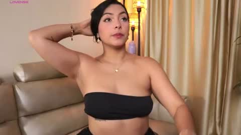 Snapshot of julianapons chatting on 07/17/26, 10:03 Juliana online show from 07/17/26, 10:03