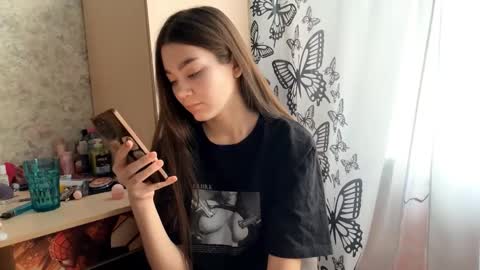 Viola online show from 02/25/26, 01:48