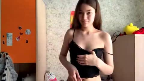 Viola online show from 05/25/26, 01:00