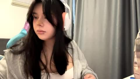MIa online show from 05/26/26, 09:27