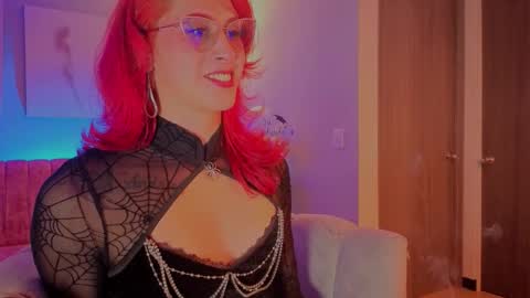 Juliana online show from 12/18/25, 11:00