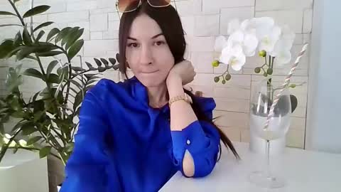 Julia online show from 02/02/26, 02:05