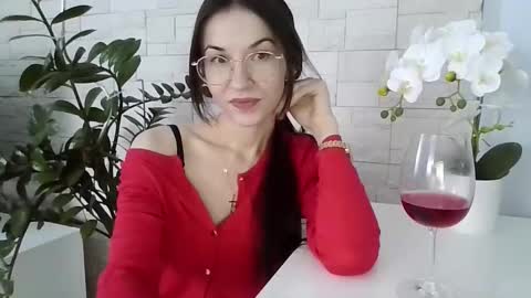 Julia online show from 02/04/26, 01:28