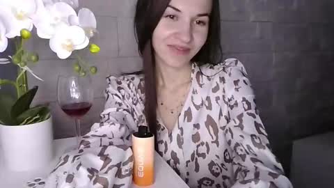 Julia online show from 03/27/26, 04:51