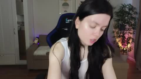 Julia online show from 05/27/26, 07:27