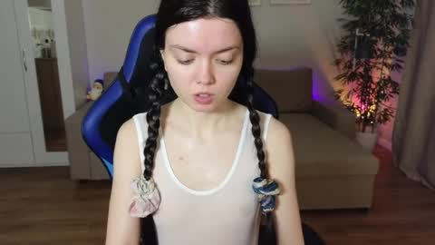 Julia online show from 05/30/26, 08:11