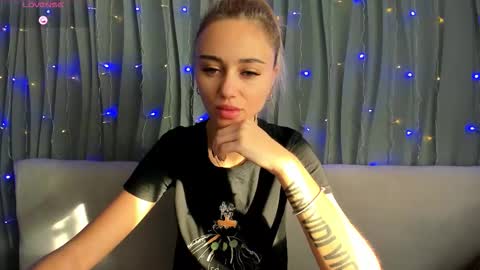 Yulya online show from 10/31/25, 03:07