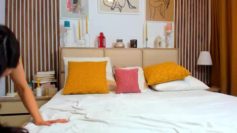 Snapshot of juliaxxforever chatting on 10/17/25, 05:21 Julia online show from 10/17/25, 05:21