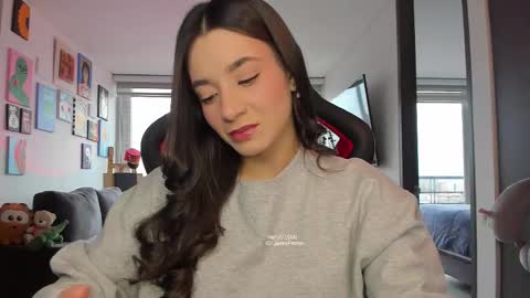 Jeimy Help me to reach 100 thumbs up online show from 03/22/26, 10:24