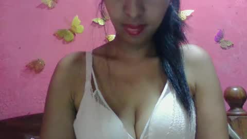 julie0612 online show from 10/20/25, 11:21