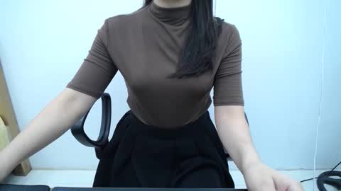 Snapshot of julie9x chatting on 10/25/25, 09:31 julie9x online show from 10/25/25, 09:31