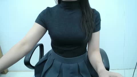 Snapshot of julie9x chatting on 11/24/25, 08:52 julie9x online show from 11/24/25, 08:52