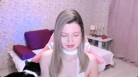 Julie online show from 12/23/24, 04:17