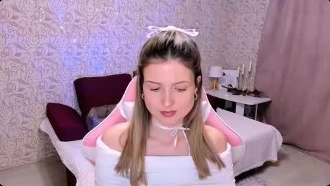 Julie online show from 01/27/25, 04:11