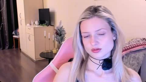 Julie online show from 11/16/25, 02:55