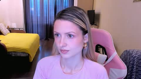 Julie online show from 02/13/26, 04:52