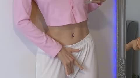 Snapshot of juliejuliette chatting on 10/01/25, 12:33 Julia online show from 10/01/25, 12:33