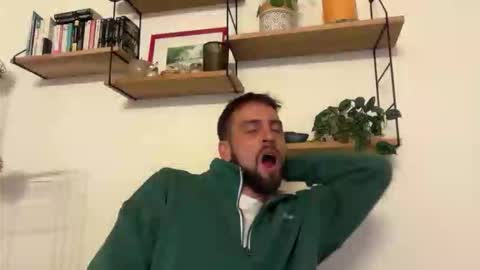 Snapshot of julien13240 chatting on 11/29/25, 07:06 Frenchguy online show from 11/29/25, 07:06