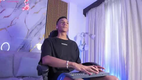 Julien online show from 12/22/25, 11:51