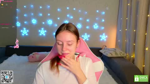 julieqt online show from 01/11/26, 04:39