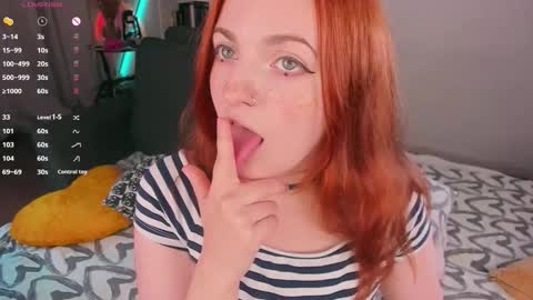 Snapshot of juliet_schoolgirl chatting on 09/11/25, 10:10 Juliet online show from 09/11/25, 10:10