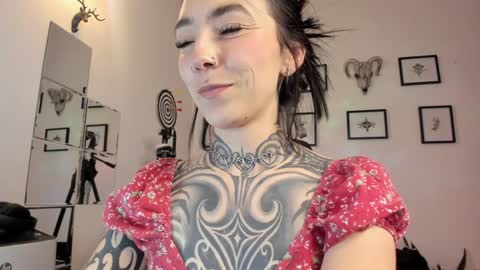 Snapshot of juliet_sourire chatting on 01/20/25, 03:15 juliet_sourire online show from 01/20/25, 03:15