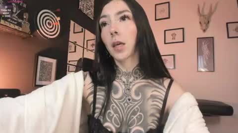 Snapshot of juliet_sourire chatting on 07/23/26, 01:53 juliet_sourire online show from 07/23/26, 01:53