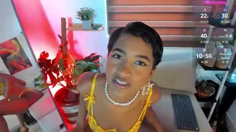 Juli online show from 11/24/25, 01:33