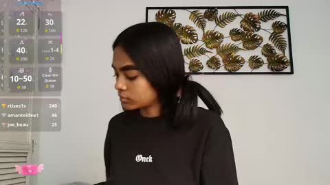 Juli online show from 09/25/25, 07:28