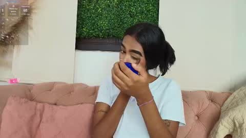 Juli online show from 10/25/25, 07:19