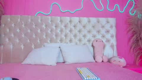 Julieta  online show from 03/30/26, 11:44