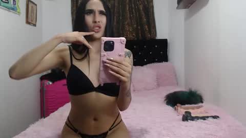 Julieta.  online show from 04/30/26, 09:04