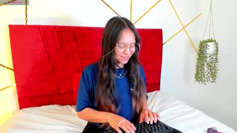 julieta_lein online show from 01/09/26, 09:27