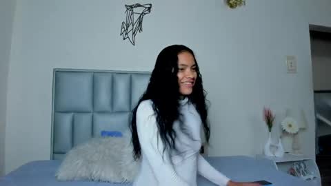 Julieta online show from 04/17/26, 03:53