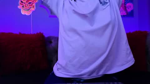  Julieta  online show from 02/07/25, 11:45