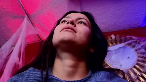  Julieta  online show from 10/15/25, 01:11