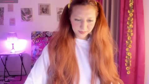 Snapshot of julietacollinss chatting on 07/14/26, 12:35 Julieta online show from 07/14/26, 12:35