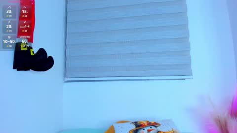 Julieth Gomez online show from 12/27/24, 02:04