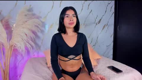 Julieth Gomez online show from 11/24/25, 02:22