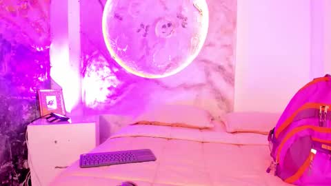 julietakane online show from 02/25/26, 04:33